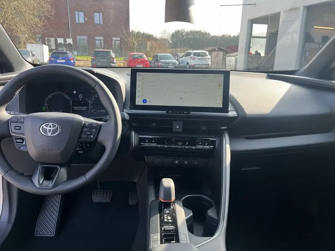 Toyota C-HR - Thumbnail 10