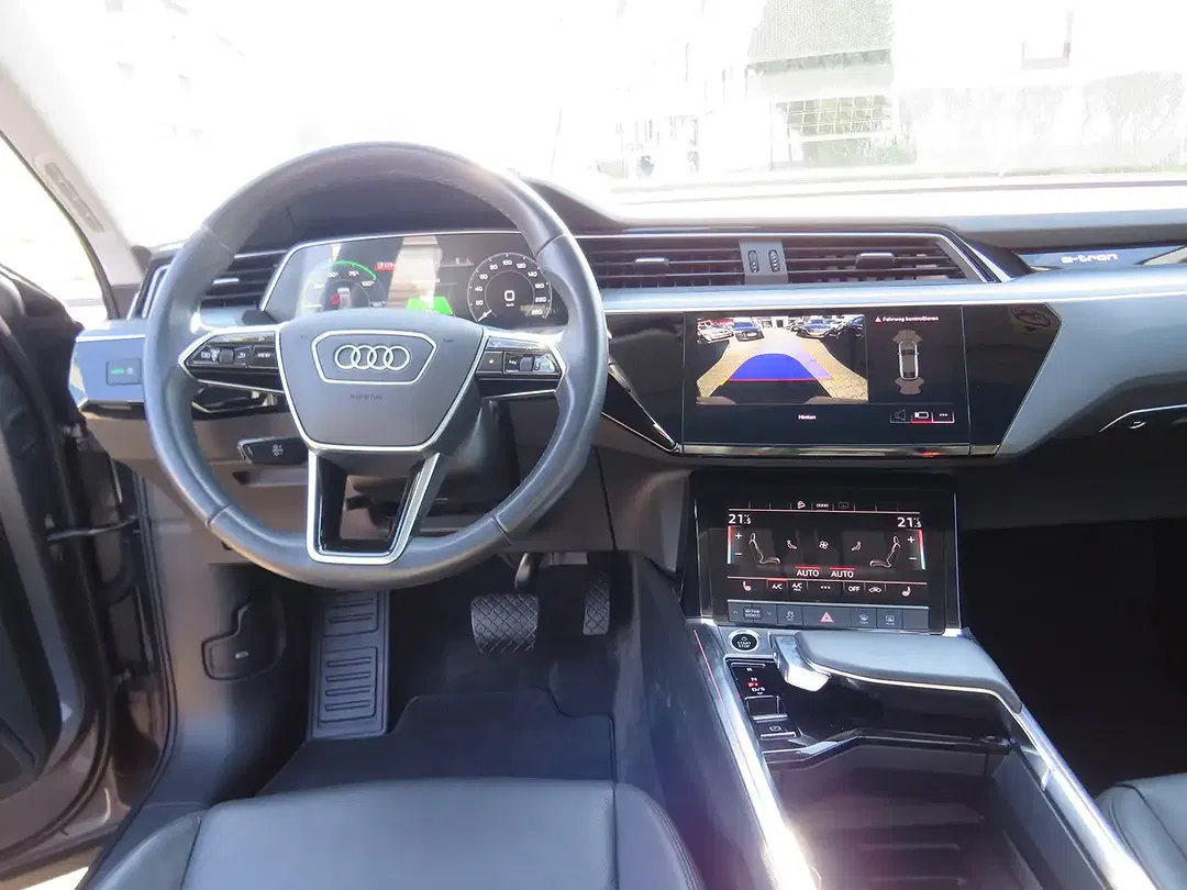 Audi e-tron - Thumbnail 10