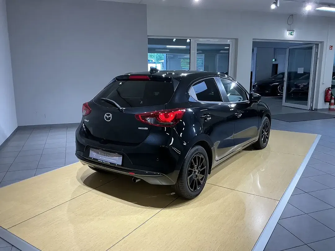 Mazda 2 - Thumbnail 3