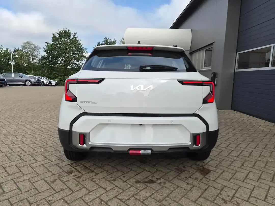Kia Stonic - Thumbnail 3