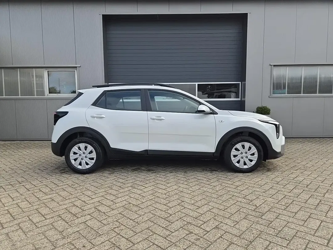 Kia Stonic - Thumbnail 5