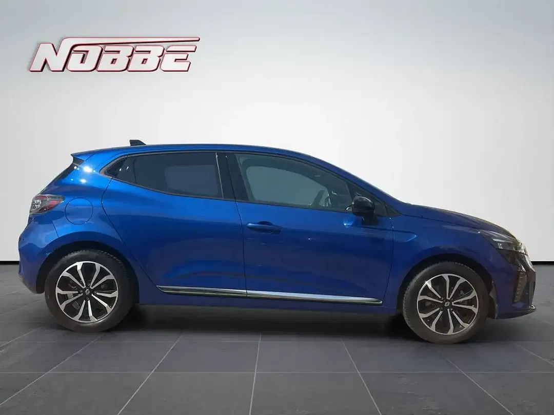 Renault Clio - Thumbnail 6