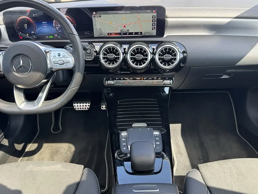 Mercedes-Benz CLA 250 - Thumbnail 14