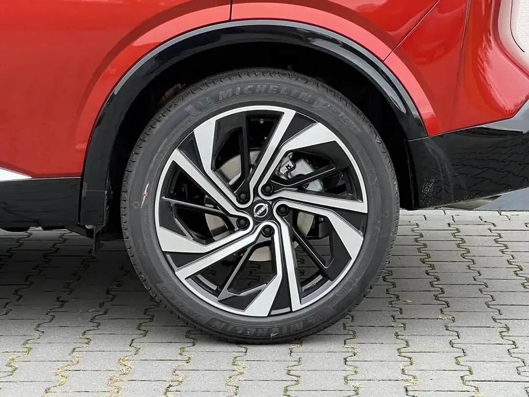 Nissan Qashqai - Thumbnail 3