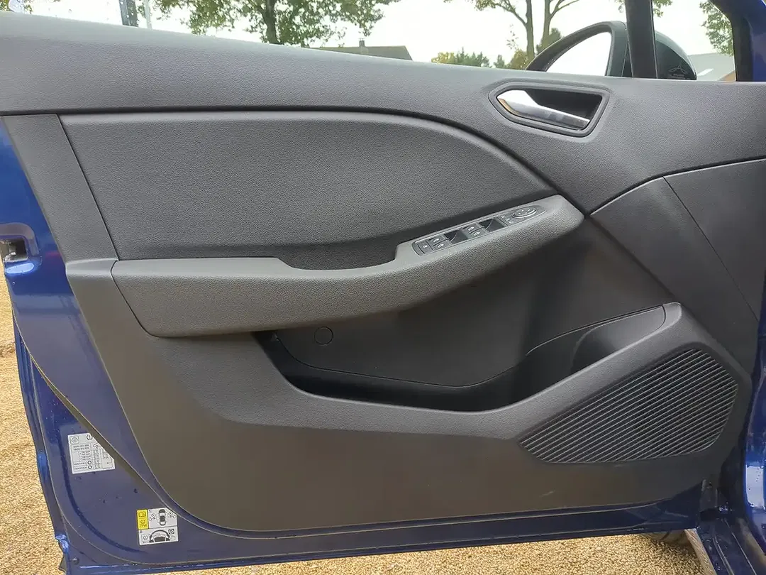 Renault Clio - Thumbnail 11