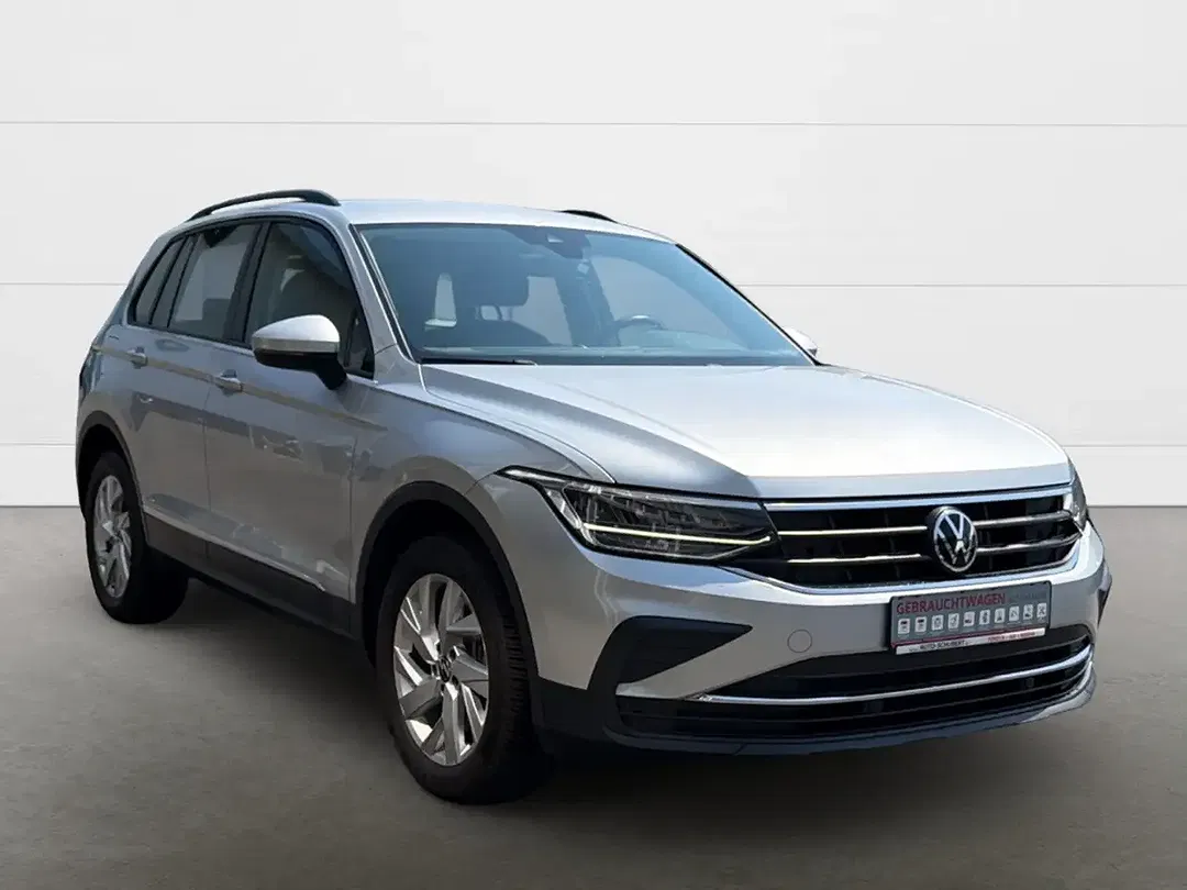 Volkswagen Tiguan - Thumbnail 9