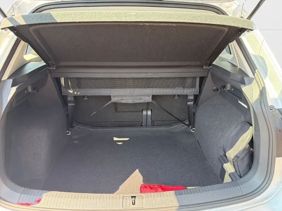 Volkswagen Tiguan - Thumbnail 6