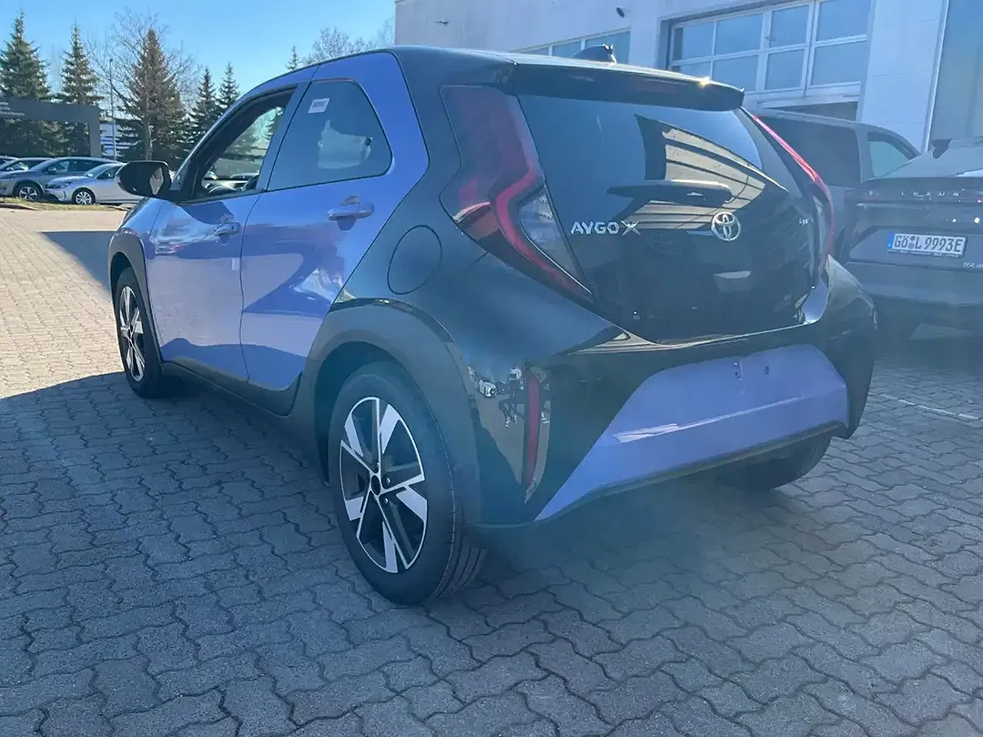 Toyota Aygo - Thumbnail 4