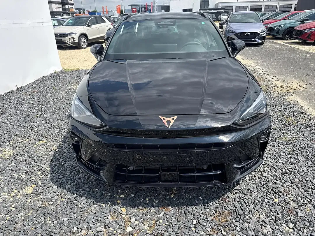 CUPRA Leon - Thumbnail 2
