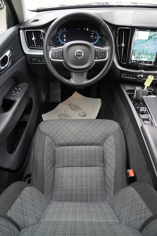 Volvo XC60 PHEV AWD Inscription - foto 8