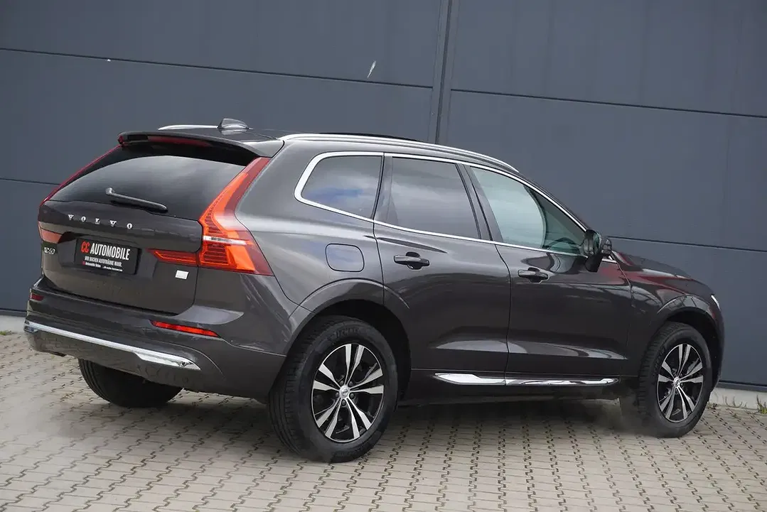 Volvo XC60 - Thumbnail 4