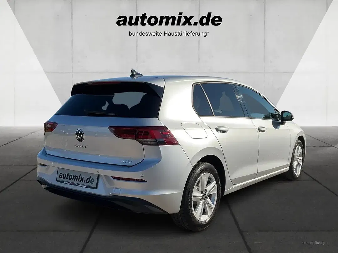 Volkswagen Golf - Thumbnail 3