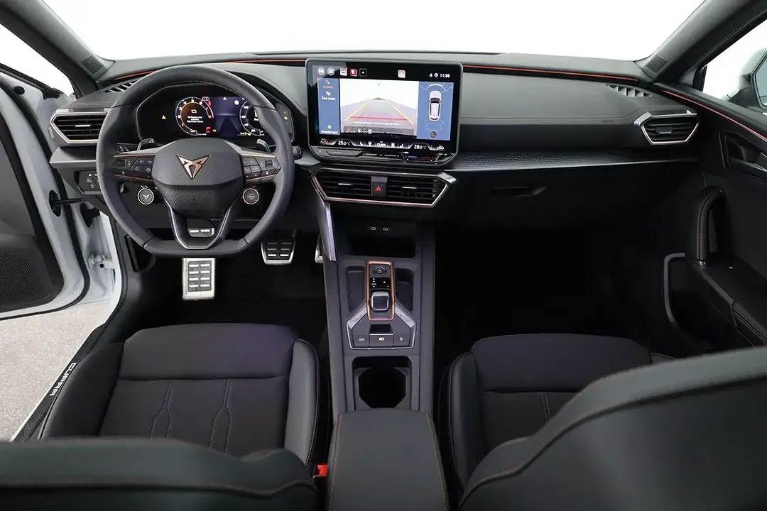 CUPRA Leon - Thumbnail 4
