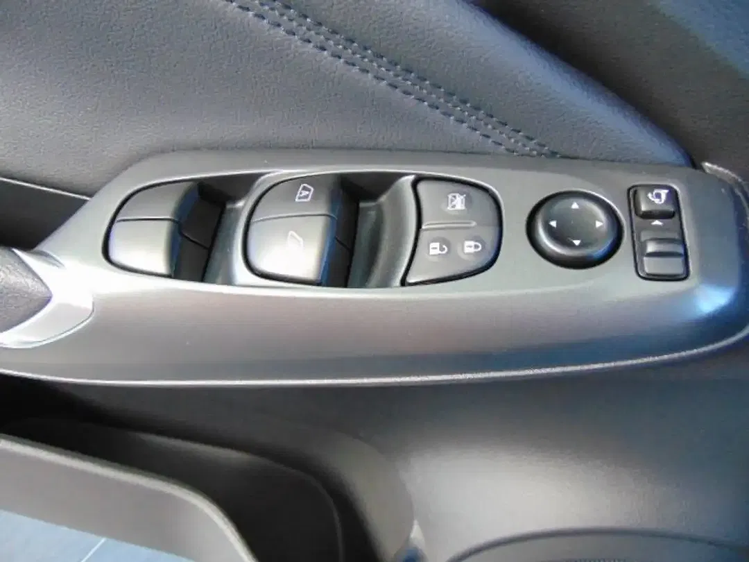 Nissan Juke - Thumbnail 9