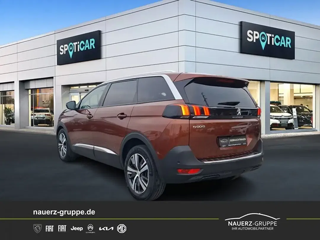 Peugeot 5008 - Thumbnail 3