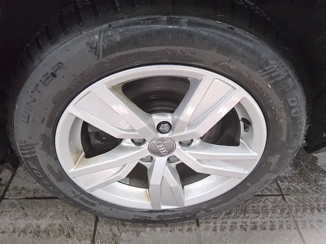 Audi A4 - Thumbnail 10