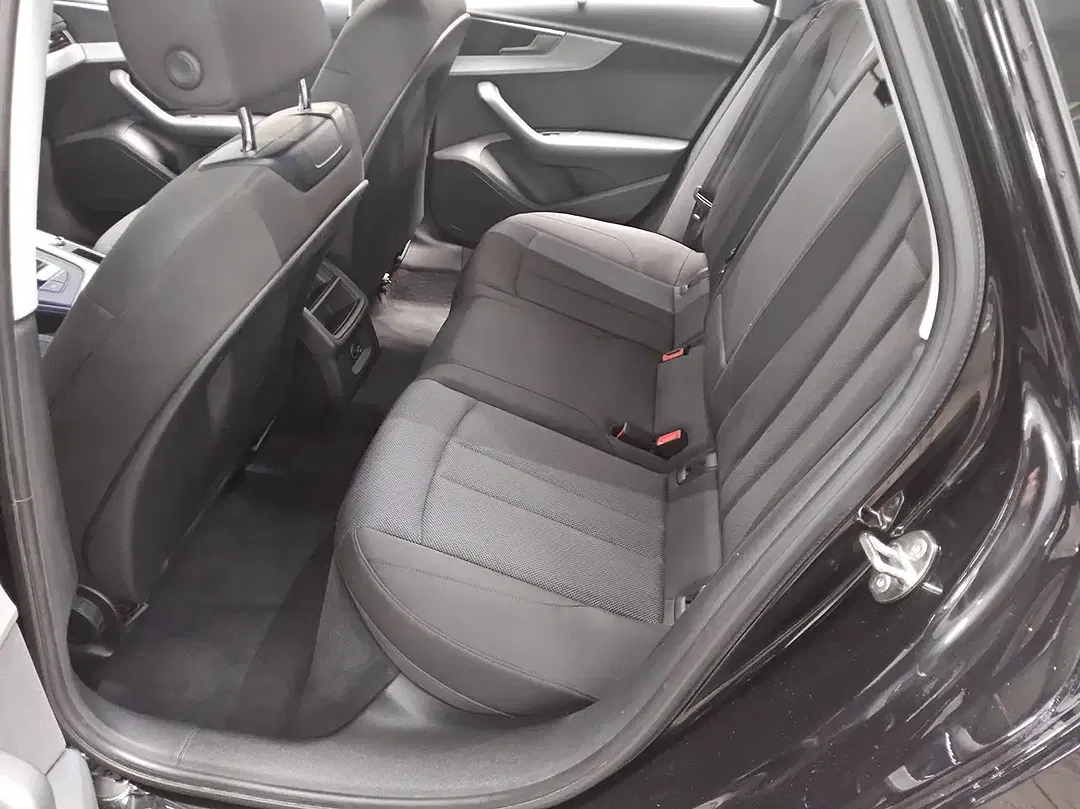 Audi A4 - Thumbnail 12