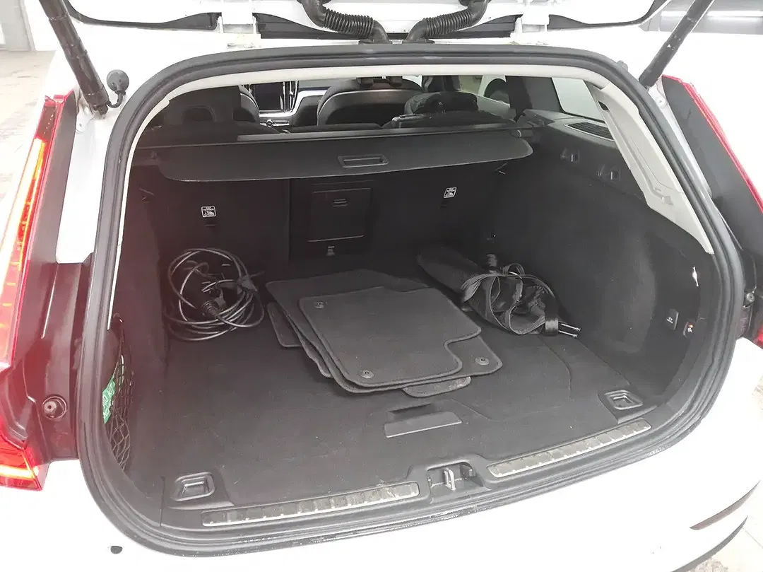 Volvo V60 - Thumbnail 12