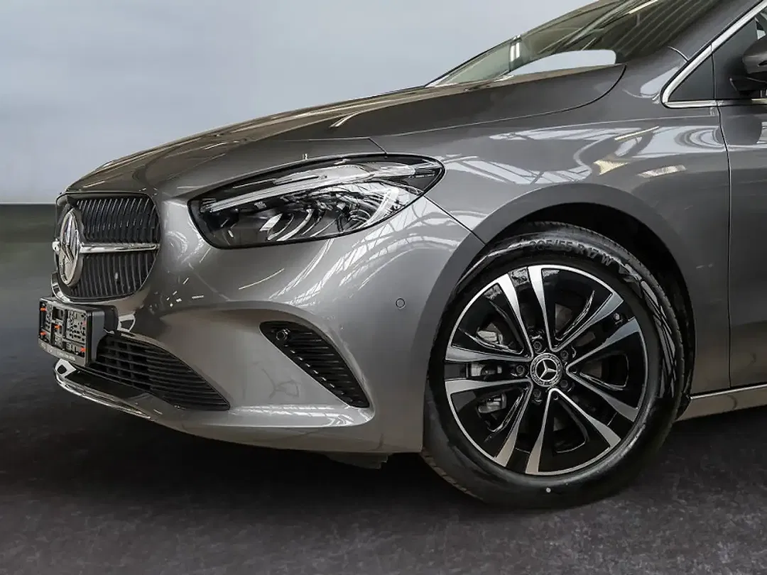 Mercedes-Benz B 200 - Thumbnail 6