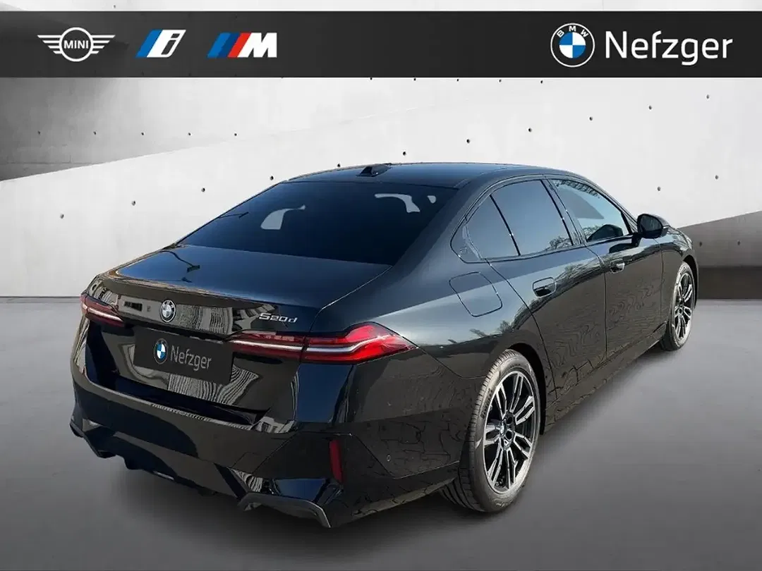 BMW 520 - Thumbnail 4