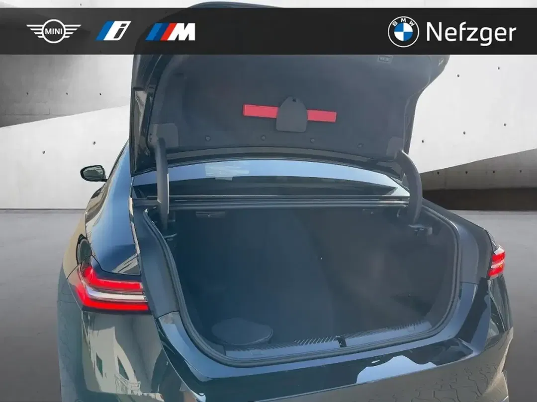 BMW 520 - Thumbnail 6
