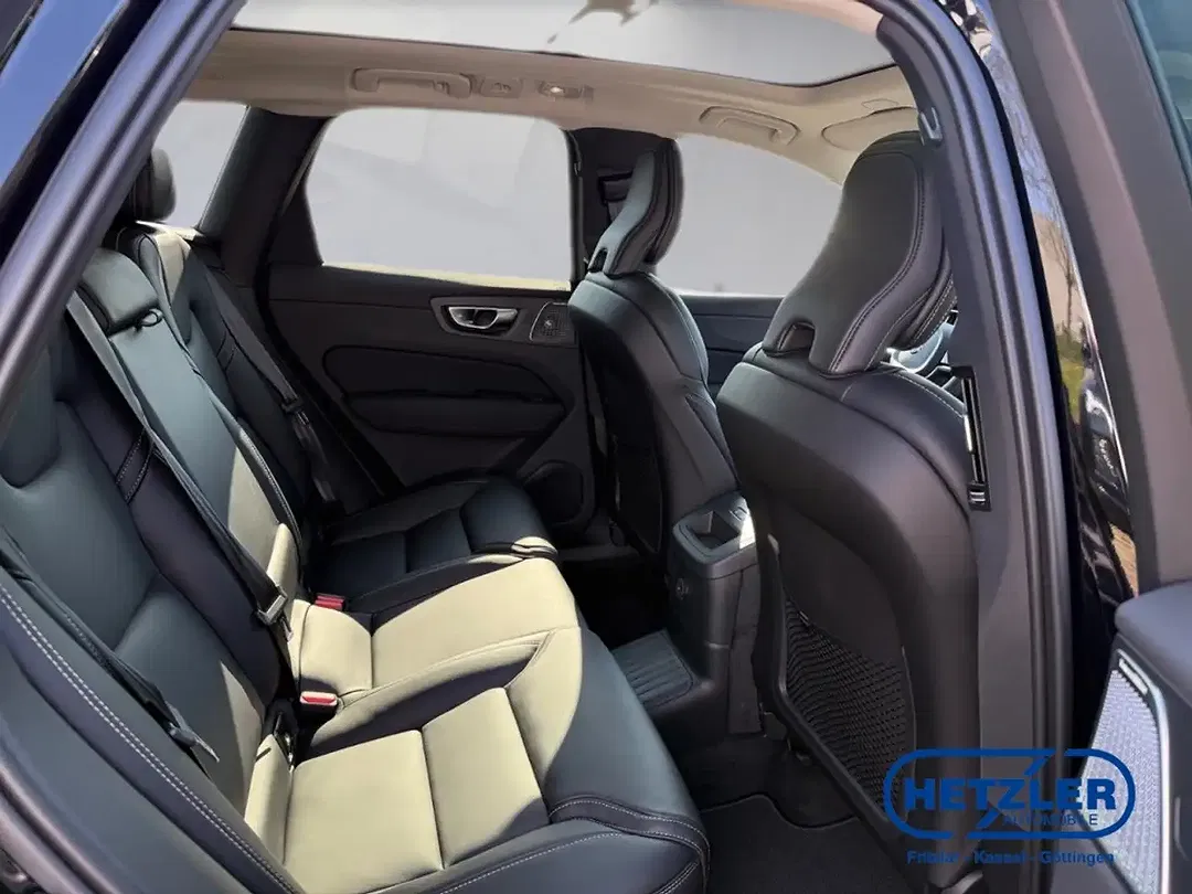 Volvo XC60 - Thumbnail 13