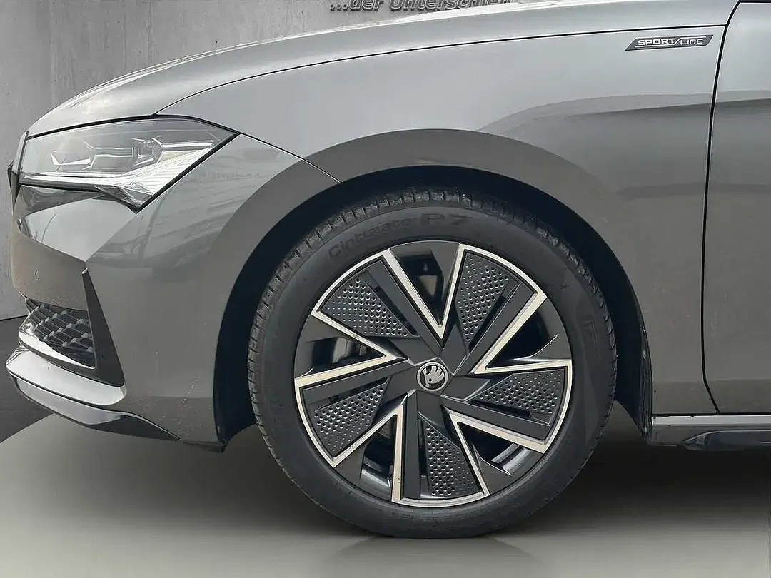 Skoda Superb - Thumbnail 13
