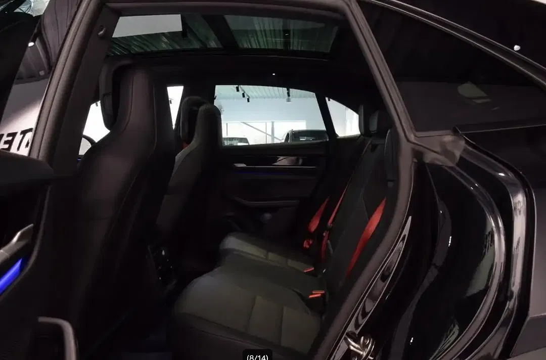 Porsche Macan - Thumbnail 8
