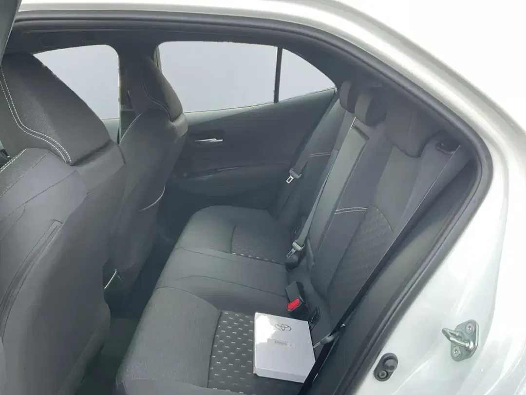 Toyota Corolla - Thumbnail 12