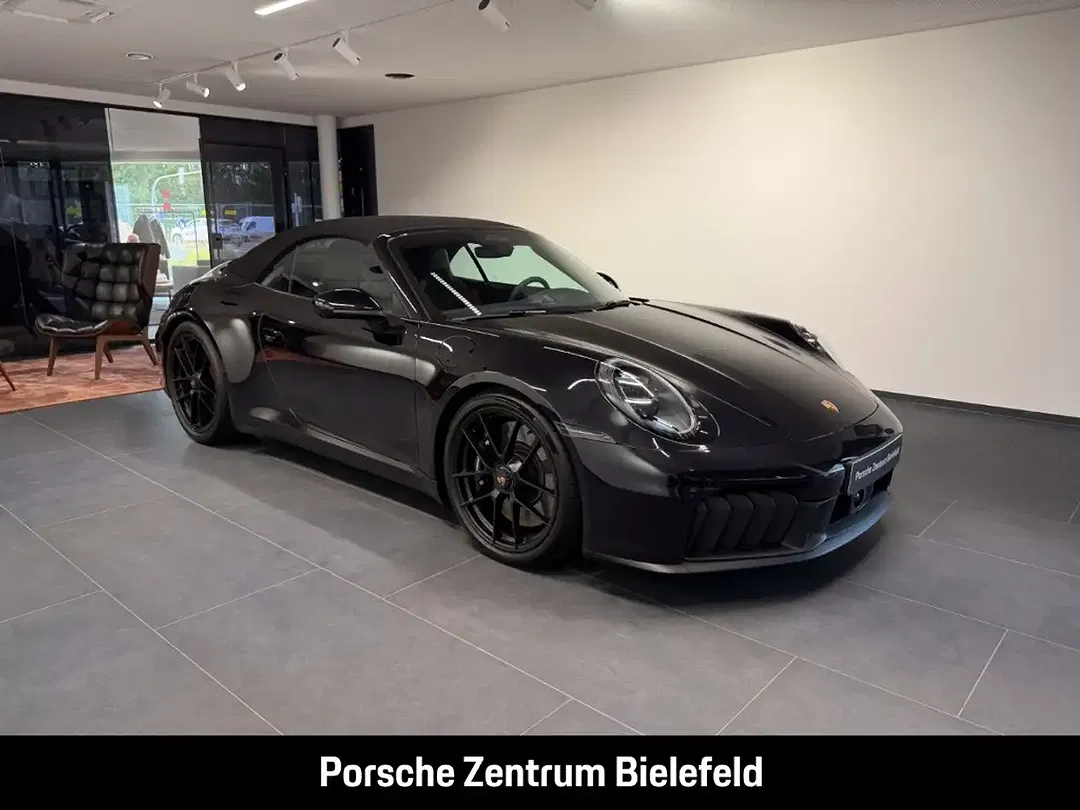 Porsche 992 - Thumbnail 7