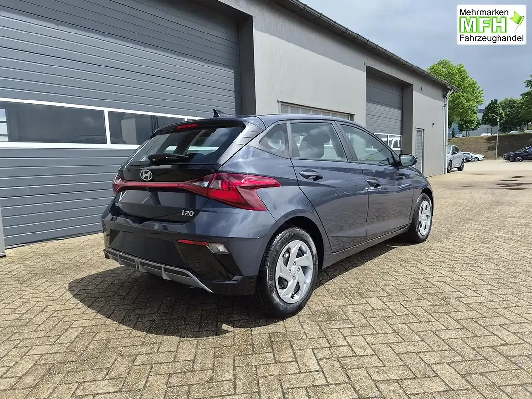 Hyundai i20 - Thumbnail 4