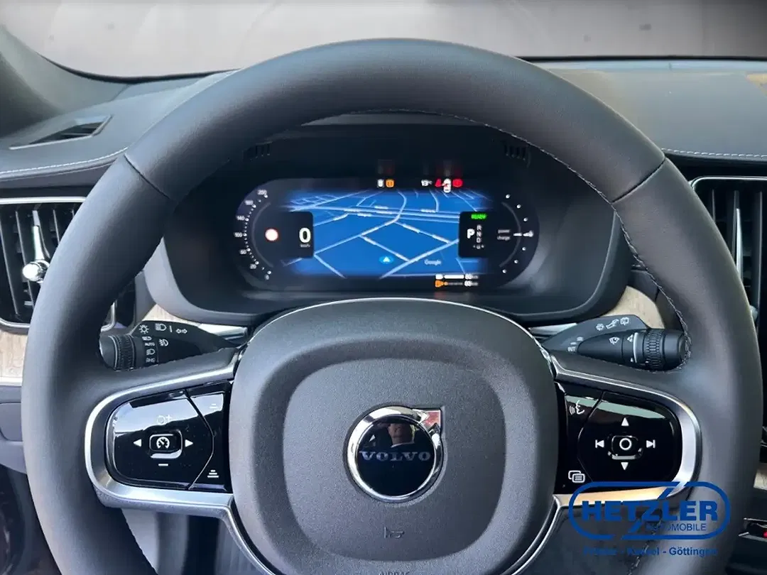 Volvo XC60 - Thumbnail 8