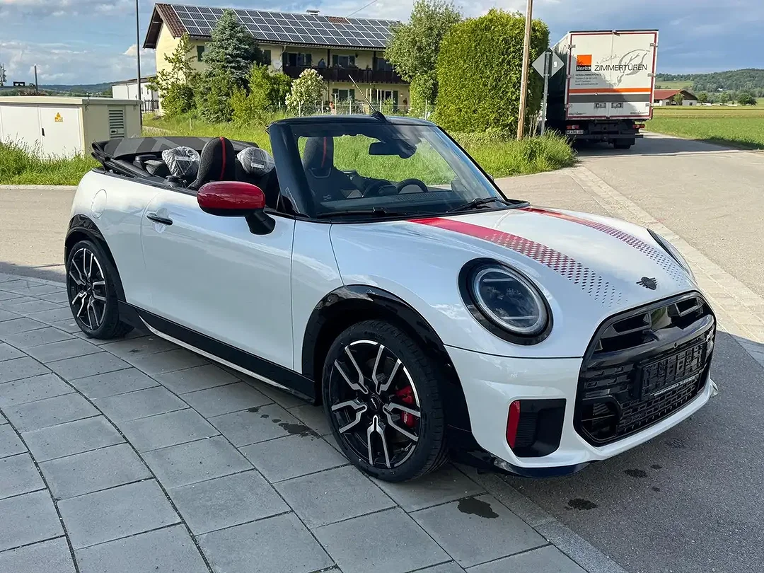 MINI John Cooper Works Cabrio - Afbeelding 1