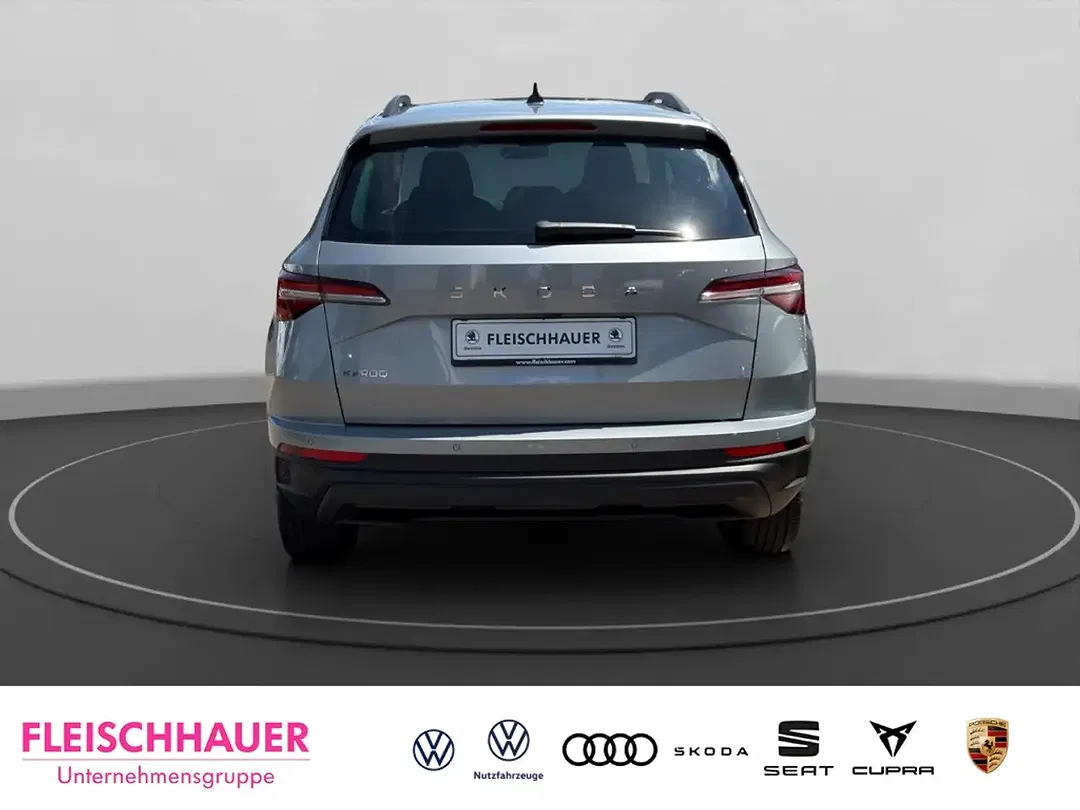 Skoda Karoq - Thumbnail 4