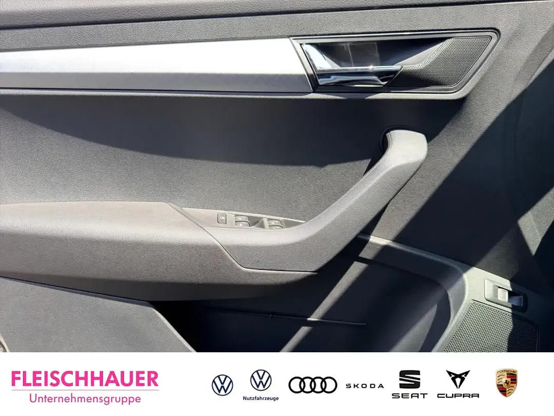 Skoda Karoq - Thumbnail 8