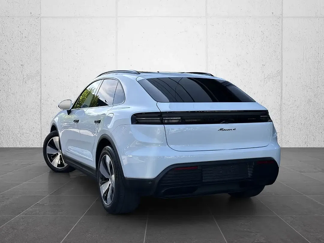 Porsche Macan - Thumbnail 3
