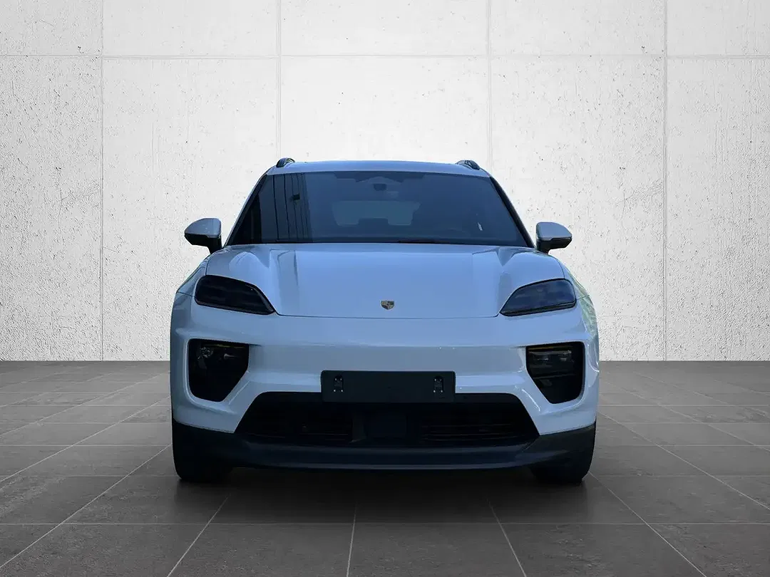 Porsche Macan - Thumbnail 4