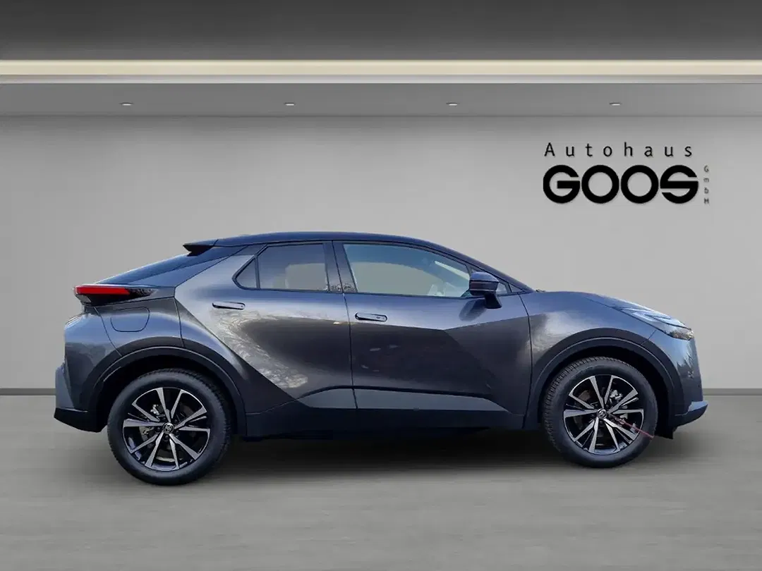 Toyota C-HR - Thumbnail 6