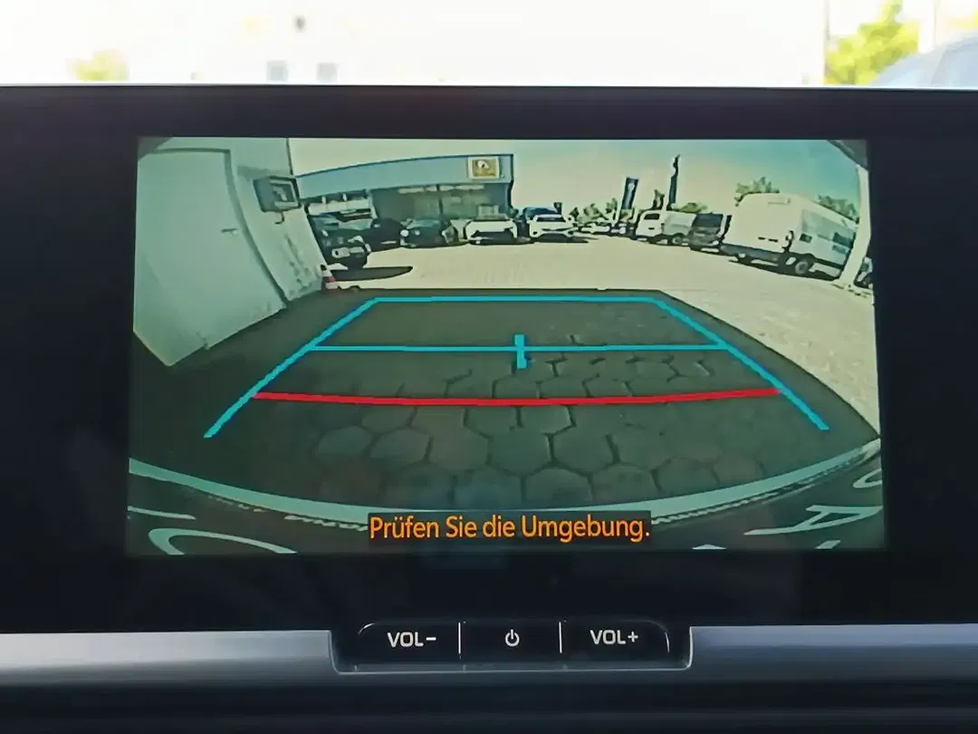 Toyota C-HR - Thumbnail 14