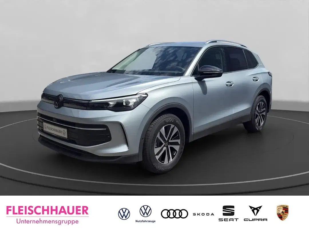 Volkswagen Tiguan - Thumbnail 1