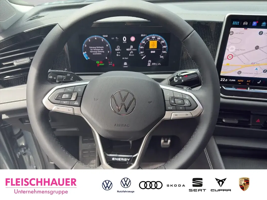 Volkswagen Tiguan - Thumbnail 13