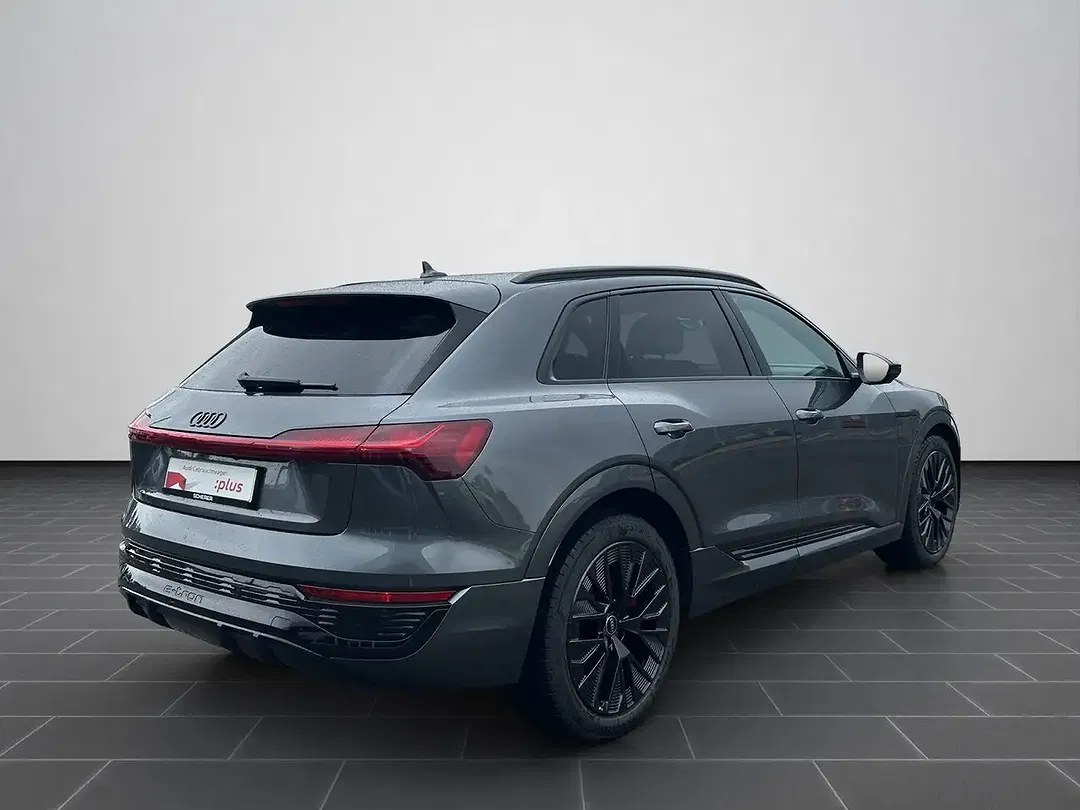 Audi Q8 e-tron 55 S line - foto 2