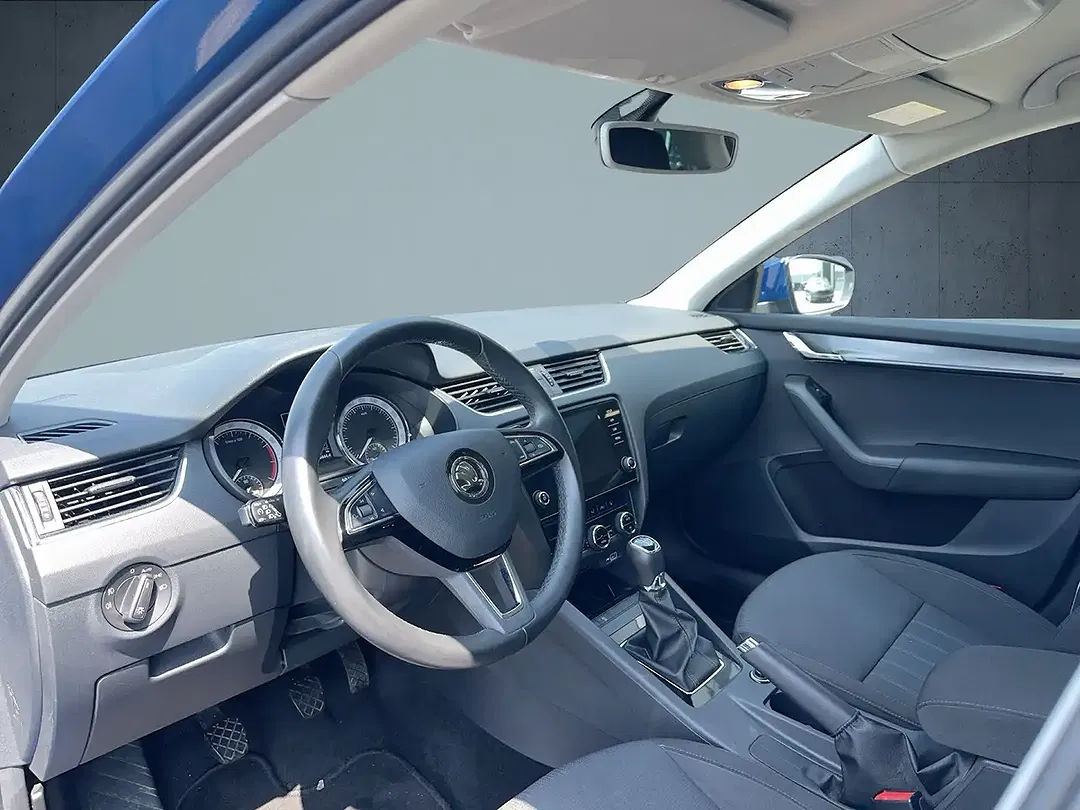 Skoda Octavia - Thumbnail 9