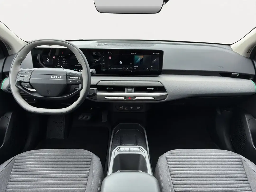 Kia EV4 - Thumbnail 14