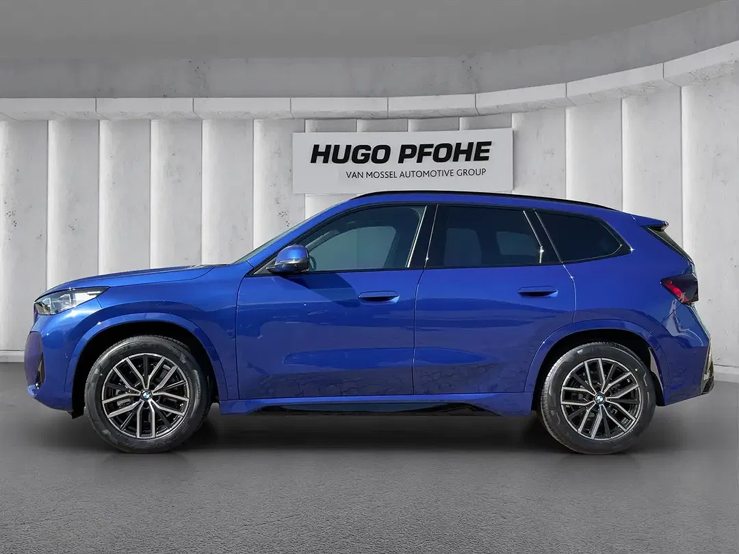 BMW X1 - Thumbnail 2