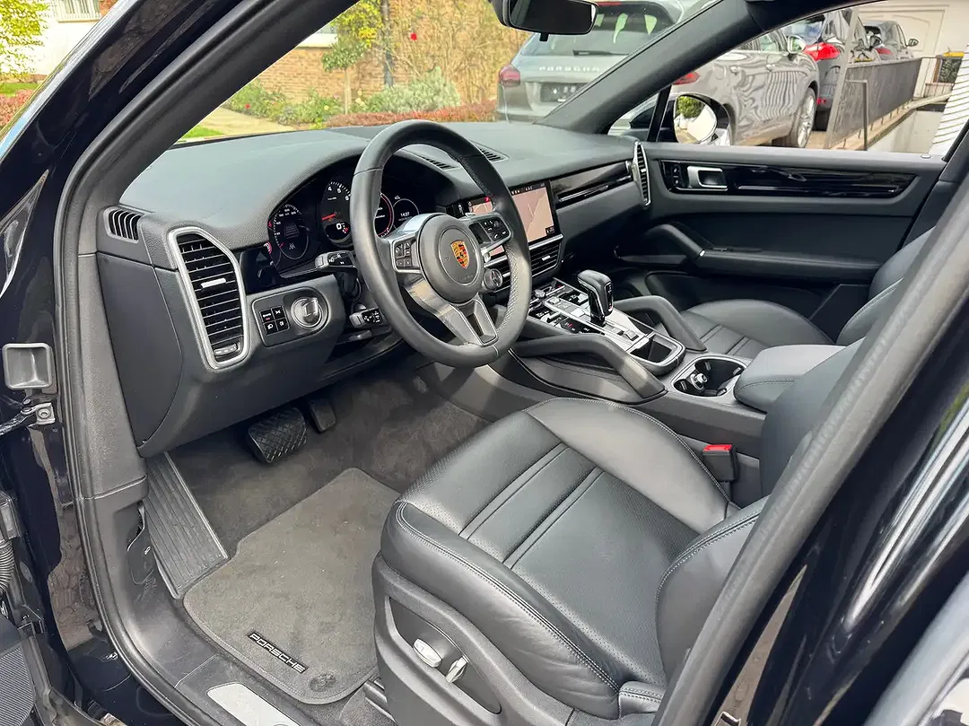 Porsche Cayenne - Thumbnail 12