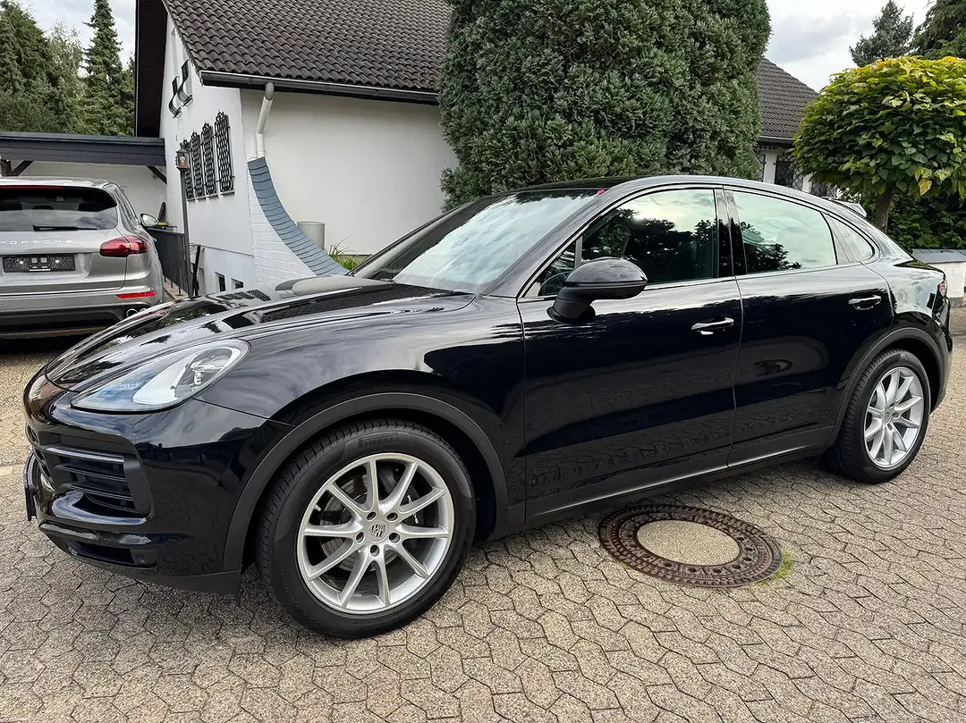 Porsche Cayenne - Thumbnail 4