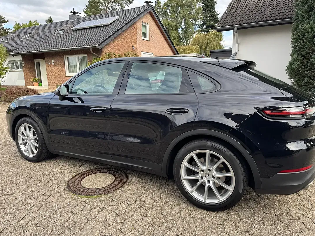 Porsche Cayenne - Thumbnail 5