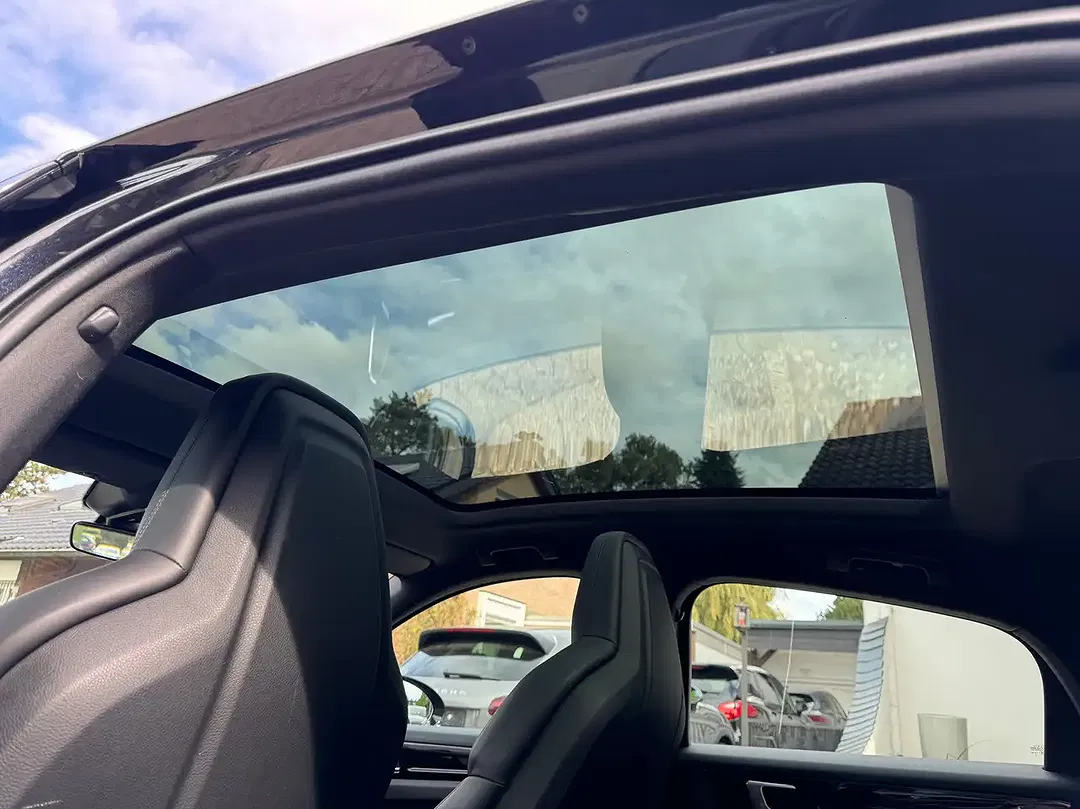 Porsche Cayenne - Thumbnail 9