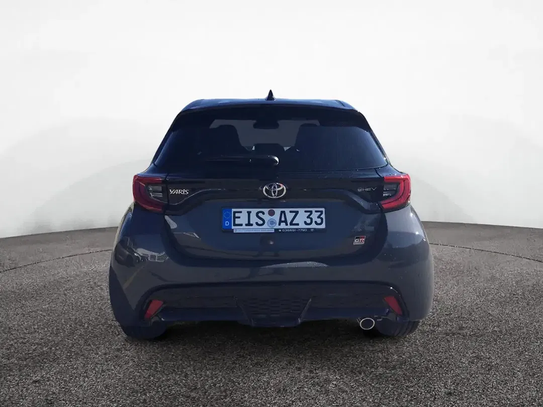 Toyota Yaris - Thumbnail 5